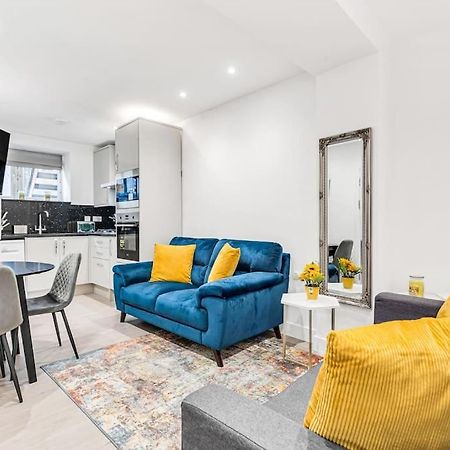 Luxstay Holland Park Apartment With Ac Londra Dış mekan fotoğraf