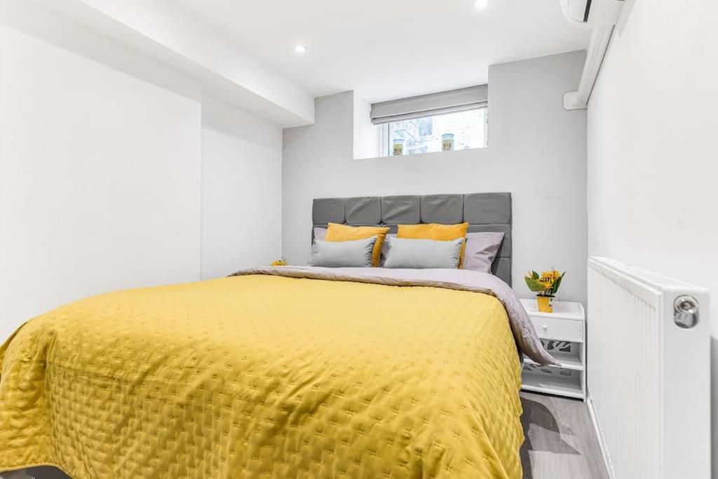 Luxstay Holland Park Apartment With Ac Londra Dış mekan fotoğraf